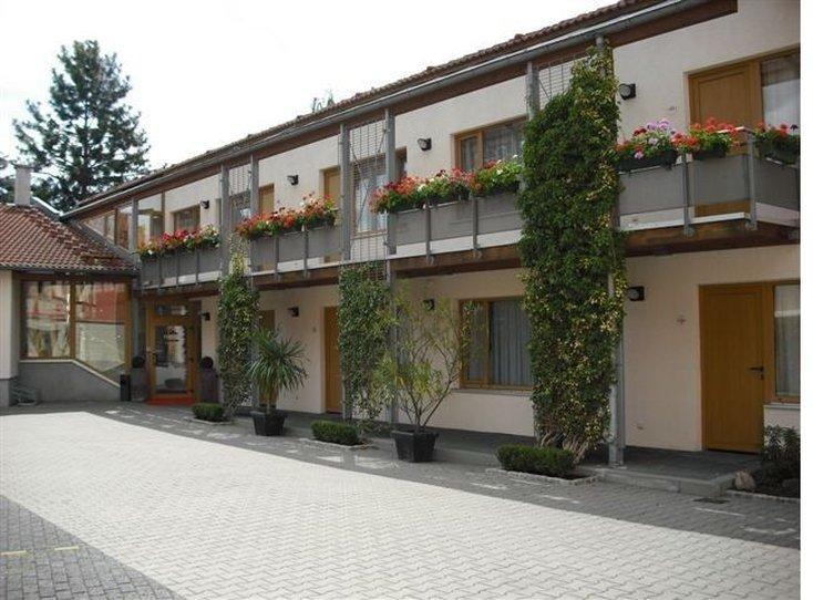 Port Inn Hotel Eichwalde ภายนอก รูปภาพ