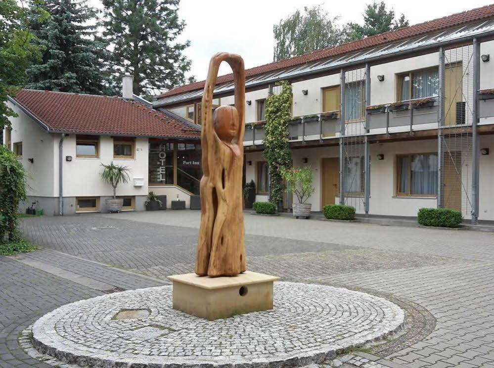 Port Inn Hotel Eichwalde ภายนอก รูปภาพ