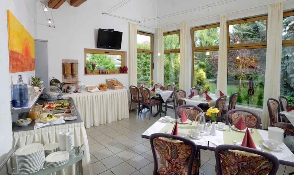 Port Inn Hotel Eichwalde ภายนอก รูปภาพ
